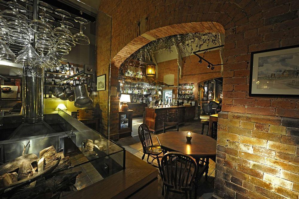 Готель The Cholmondeley Arms Wrenbury Екстер'єр фото