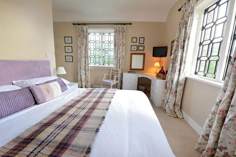 Готель The Cholmondeley Arms Wrenbury Екстер'єр фото